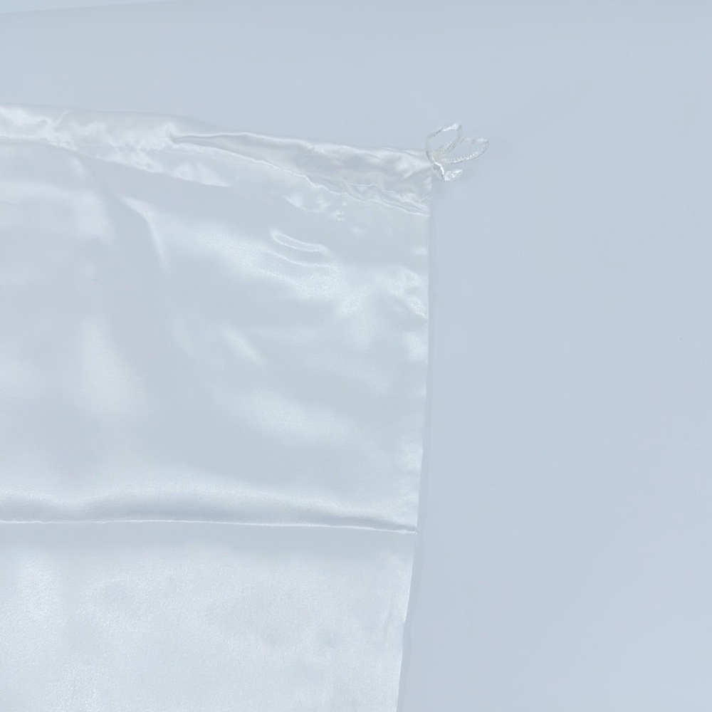 NWOT Medium Unbranded Silk Dust Bag, White - Picture 3 of 4